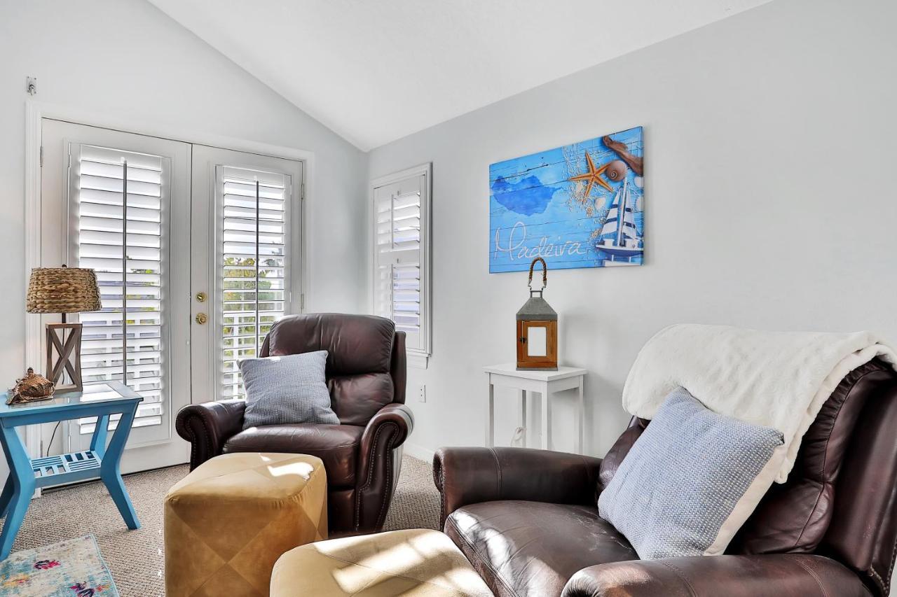 Sol Mate Beach Cottage St. Pete Beach Exterior photo