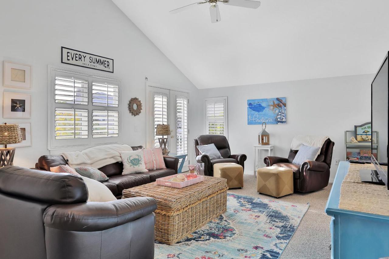 Sol Mate Beach Cottage St. Pete Beach Exterior photo